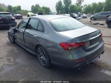 Mercedes Klasa E W213 2022 Mercedes-Benz Klasa E 2022r., 4x4, 3.0L 3.0 Benzyna 429KM, zdjęcie 2