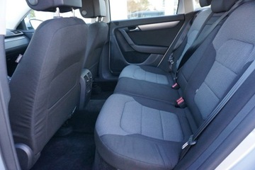 Volkswagen Passat B7 Variant 2.0 TDI CR DPF BlueMotion 140KM 2012 Volkswagen Passat sprawdzony na długich trasach,, zdjęcie 14