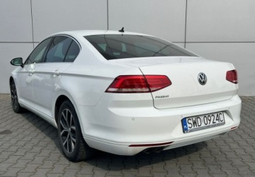 Volkswagen Passat B8 Limousine 1.8 TSI BlueMotion Technology 180KM 2016 Volkswagen Passat Full LED Automat Tempomat FV Marza 1.8 Benzyna, zdjęcie 8