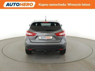 Nissan Qashqai II Crossover 1.2 DIG-T 115KM 2016 Nissan Qashqai klima auto grzane fotele navi, zdjęcie 5