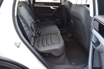 Volkswagen Touareg III 2020 Volkswagen Touareg SalonPL TDI 231KM 4x4 Automat Hak Matrix Kamera Navi Sk, zdjęcie 36