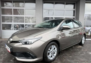 Toyota Auris II Hatchback 5d Facelifting 1.33 Dual VVT-i 99KM 2016 Toyota Auris salon Polska, serwis ASO Toyota, 58 tys km, czujniki park., G, zdjęcie 2