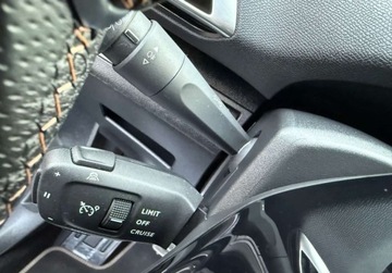 Peugeot 5008 II Crossover Facelifting 1.5 BlueHDi 130KM 2021 Peugeot 5008 GT NightVision PanoramaDach FullLed Manual6Biegow Kamery360, zdjęcie 33