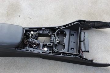 Подлокотник Центральный туннель BMW X3 F25