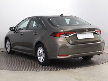 Toyota Corolla XII Sedan 1.5 VVT-i 125KM 2022 Toyota Corolla 1.5 VVT-i, Salon Polska, zdjęcie 3