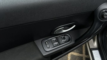 Renault Clio III 2010 Renault Clio Automat 1.5diesel 86KM / klimatronic, zdjęcie 13