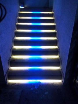 Контроллер для лестничного освещения LED RGB/RGBW F22T
