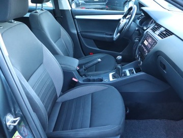 Skoda Octavia III Kombi Facelifting 1.6 TDI 115KM 2018 Skoda Octavia 1.6 TDI, Navi, Klima, Klimatronic, zdjęcie 8
