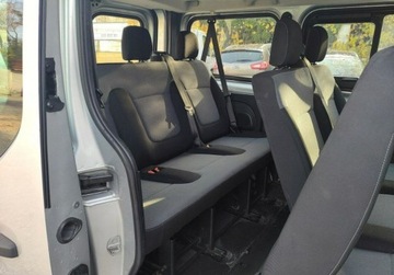 Opel Vivaro B Kombi Extra Long H1 2,9t 1.6 BiTurbo 125KM 2017 Opel Vivaro Tylko 162.000km 9 osob Super stanModel 2018 1.6 Diesel, zdjęcie 17