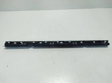 Listwa ślizg mocowanie progu prawa przód przedni31378137 Volvo XC90