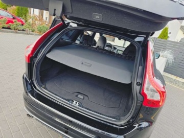 Volvo XC60 I SUV Facelifting 2.0 D3 DRIVE-E 150KM 2016 Volvo XC 60 R-Design___2.0 D3 150KM Geartronik BiXenon LED Skora Kamera Vi, zdjęcie 13