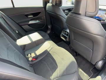 Mercedes Klasa E W214 Sedan 2.0 220d 197KM 2024 Mercedes-Benz E 220 E 220d 4MATIC Sedan, zdjęcie 18