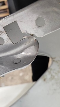 BLATNÍK PŘEDNÍ LEVÝ PORSCHE PANAMERA 971 971805625