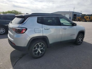 Jeep Compass II 2024 Jeep Compass Limited 2024 2.0l 2.0 Benzyna 200KM, zdjęcie 3