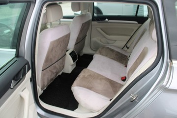 Volkswagen Passat B8 Variant 2.0 TDI BlueMotion SCR 150KM 2017 Volkswagen Passat Salon Polska I właściciel, zdjęcie 11