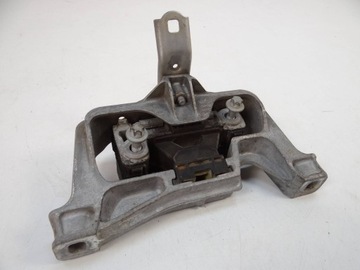 MERCEDES B W246 A W176 CLA W117 1.5 D CDI UCHYCENÍ ULOŽENÍ MOTORU A2462402517