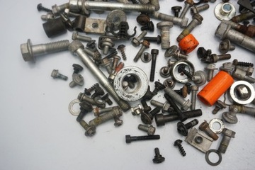 KTM 790 DUKE 18- ŚRUBY ŚRUBKI