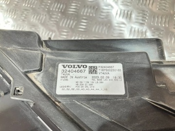 SVĚTLO SVĚTLOMET PŘEDNÍ LEVÝ VOLVO EC40 C40 UK