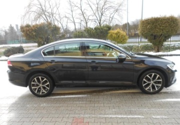 Volkswagen Passat B8 Limousine 1.6 TDI BlueMotion Technology 120KM 2017 Volkswagen Passat Volkswagen Passat B8 1.6 Diesel 120KM, zdjęcie 7