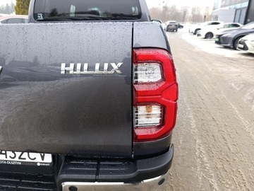 Toyota Hilux VIII Podwójna kabina Facelifting 2.8 D-4D 204KM 2024 Toyota Hilux 2.8 D-4D mHEV Double Cab Executive 4x, zdjęcie 11