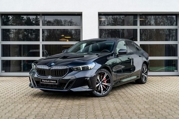 BMW Seria 5 G90-91 Sedan Plug-In 3.0 50e 489KM 2025 BMW 550 xDrive Sedan Dostępny od ręki!, zdjęcie 1