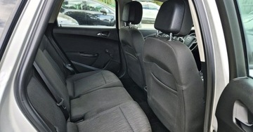 Opel Astra J Sports Tourer Facelifting 1.4 Turbo ECOTEC 120KM 2013 Opel Astra BENZYNA nawigacja KAMERA LIFT super okazja polecamy, zdjęcie 31