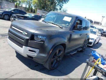 Land Rover Defender IV (L663) 2024 Land Rover Defender 110 P500 SE 2024 5.0 Benzyna 493KM, zdjęcie 6