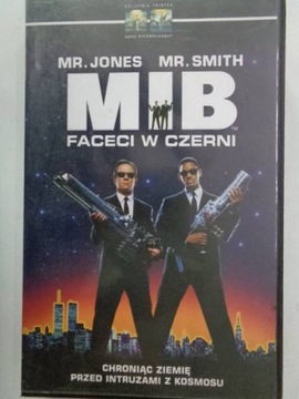 MIB faceci w czerni