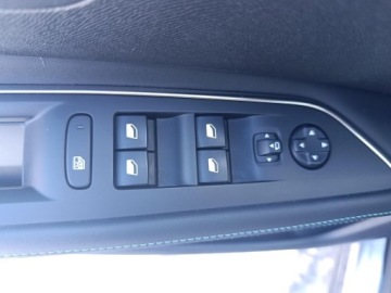 Peugeot 3008 II Crossover Facelifting  1.2 PureTech 130KM 2021 Peugeot 3008 1.2 PureTech Allure Pack S&amp;S II (2016, zdjęcie 20