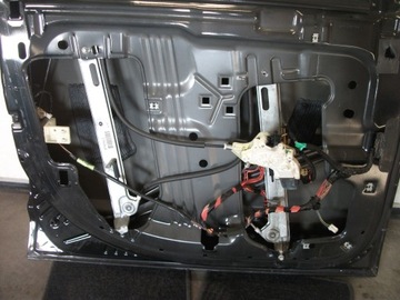 DVEŘE LEVÝ PŘEDNÍ JEEP COMPASS I