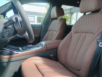 BMW X7 SUV Facelifting 3.0 40i 381KM 2025 BMW X7 xDrive40i Sport Suv 3.0 (381KM) 2025, zdjęcie 3