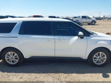 Kia Carnival II 2022 Kia Carnival MPV LX Seat Package 2022 3.5l 3.5 Benzyna 290KM, zdjęcie 6