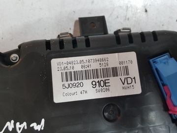 PŘÍSTROJOVÁ DESKA BUDÍK SKODA OE 5J0920910E