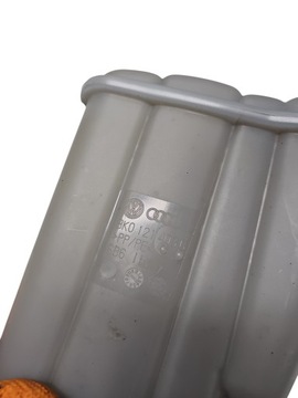 AUDI A4 B8 NÁDRŽ VYROVNÁVACÍ 8K0121403G