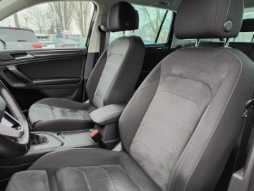 Volkswagen Tiguan II SUV Facelifting 1.5 TSI 150KM 2021 Volkswagen Tiguan 1.5 TSI EVO Elegance DSG, 150KM,, zdjęcie 9