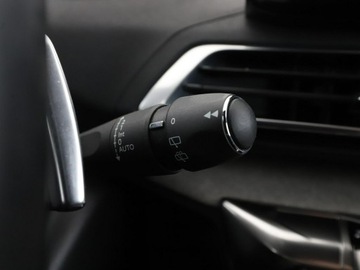 Peugeot 3008 II Crossover Facelifting  1.2 PureTech 130KM 2021 Peugeot 3008 automat full LED skóra el. fotele z, zdjęcie 35