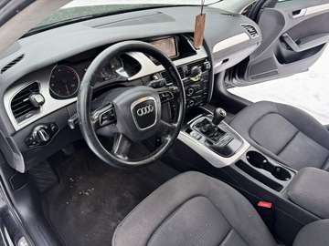 Audi A4 B8 Avant 2.0 TDI 143KM 2010 Audi A4 Avant 2,0 TDI 143KM Xenon Led MMI Manual, zdjęcie 19
