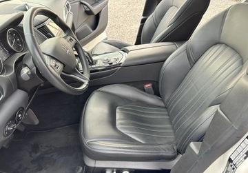 Maserati Levante 3.0 V6 GDI 350KM 2021 Maserati Levante 4X4 LEVANTE 3.0 BENZ 350 KM 2021r Warszawa 3.0 Benzyna, zdjęcie 5