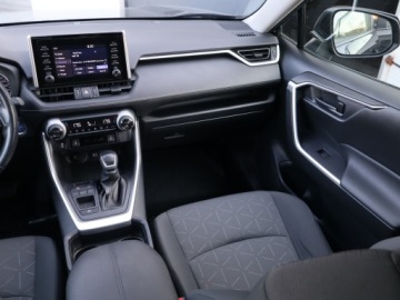 Toyota RAV4 V SUV 2.5 Hybrid Dynamic Force 218KM 2019 Toyota RAV 4 2.5 Hybrid, Salon Polska, Serwis ASO, zdjęcie 7