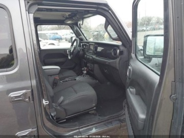 Jeep Gladiator 2022 Jeep Gladiator Altitude 2022 3.6 Benzyna 285KM, zdjęcie 9