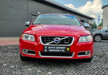 Volvo V70 III Kombi 2.5 T 231KM 2010 Volvo V70 R-DESIGN 2,5 FT 231KM Manual 6-biegow 2.5 Benzyna 231KM, zdjęcie 6