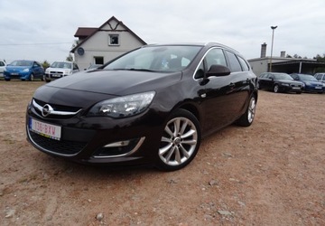 Opel Astra J Sports Tourer Facelifting 1.7 CDTI ECOTEC 110KM 2013 Opel Astra 1.7d-klimatron-duze radio-alu-0placony 1.7 Diesel 110KM