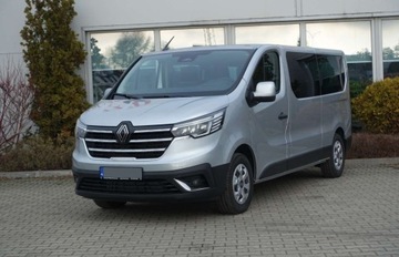 Renault Trafic III Combi 2.0 dCi  150KM 2025 Renault Trafic Bezwypadek SalonPL niski przebieg Kamera Tempomat 9os