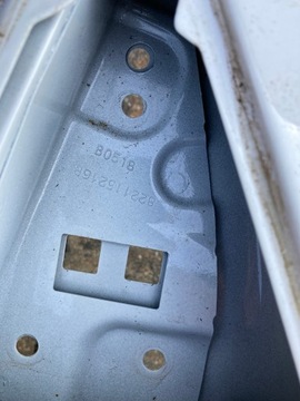 Рено ЗОЕ задняя левая дверь.