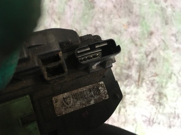 HYUNDAI I30 I 07- HATCHBACK ZÁMEK DVEŘE PRAVÝ ZADNÍ 4PIN