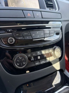 Peugeot 508 I SW Facelifting 1.6 e-THP 165KM 2016 Peugeot 508 Sedan 1.6 Benzyna 165 KM Active SS LED NAVI SALON PL 1.6, zdjęcie 13