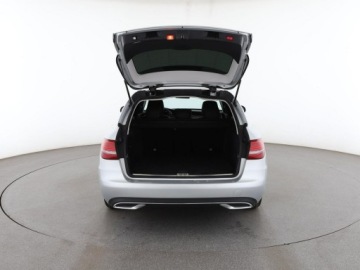 Mercedes Klasa C W205 Kombi Facelifting 2.0 220d 194KM 2018 Mercedes C 220 automat multibeam półskóra navi, zdjęcie 18