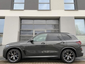 BMW X5 G05 SUV Facelifting 3.0 40d 352KM 2026 BMW X5 xDrive40d Sport Suv 3.0 (352KM) 2026, zdjęcie 1