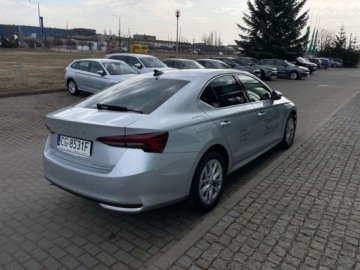 Skoda Octavia IV Liftback 2.0 TDI 150KM 2024 Skoda Octavia Selection 2,0 TDI 150 KM Autom. Skora, swiatla Matrix, 2.0, zdjęcie 4
