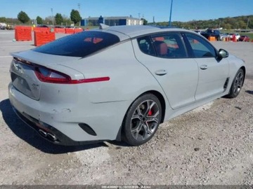 Kia Stinger 2017 Kia Stinger 3.3 V6 benzyna 365KM 4X4 wersja GT2 piekny kolor 3.3 366KM, zdjęcie 3